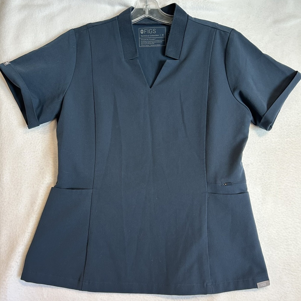FIGS Scrub Top Woman Medium V Neck 2 Front To Side Pockets 1 Zip Pocket Teal EUC